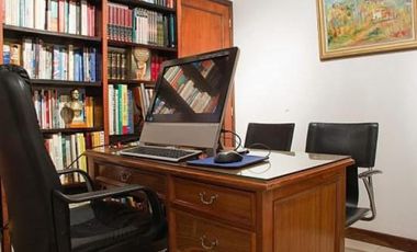 Casa en venta - 4 Dormitorios 5 Baños - 1302Mts2 - Pilar