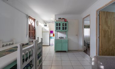 VENTA/PERMUTA - Casa - 2 dormitorios - Pileta - Pueblo Esther