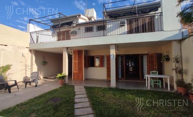Venta Casa 3 habitaciones patio galería asador y cochera pasante Maria Selva