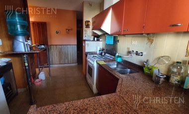 Venta Casa 3 habitaciones patio galería asador y cochera pasante Maria Selva