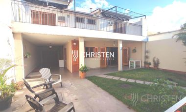 Venta Casa 3 habitaciones patio galería asador y cochera pasante Maria Selva