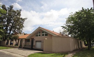 Casa a nuevo - Las Lomas Jockey - San Isidro