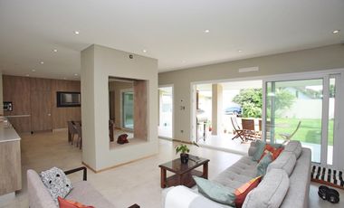 Casa a nuevo - Las Lomas Jockey - San Isidro