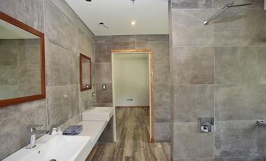 Casa a nuevo - Las Lomas Jockey - San Isidro