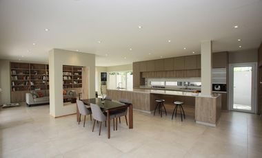Casa a nuevo - Las Lomas Jockey - San Isidro