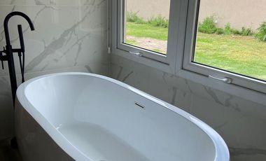 Casa a nuevo - Las Lomas Jockey - San Isidro