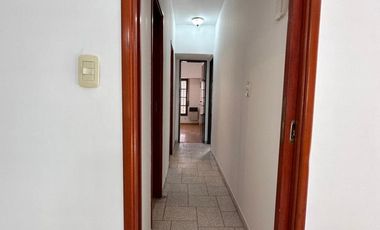 Casa en venta - 5 Dormitorios 5 Baños - Cocheras - 400Mts2 - La Plata