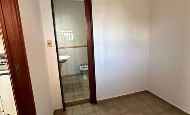 Casa en venta - 5 Dormitorios 5 Baños - Cocheras - 400Mts2 - La Plata