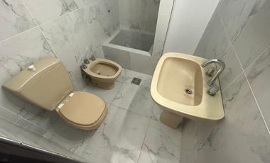 Casa en venta - 5 Dormitorios 5 Baños - Cocheras - 400Mts2 - La Plata