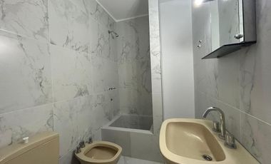 Casa en venta - 5 Dormitorios 5 Baños - Cocheras - 400Mts2 - La Plata