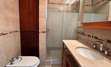 Casa en venta - 5 Dormitorios 5 Baños - Cocheras - 400Mts2 - La Plata