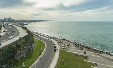 Venta departamento 4 ambientes a estrenar zona La Perla vista al mar con cochera