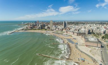 Venta departamento 4 ambientes a estrenar zona La Perla vista al mar con cochera