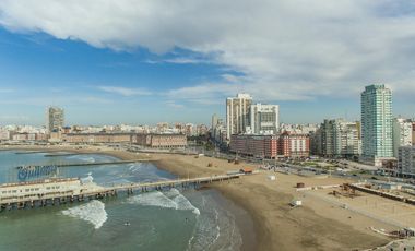 Venta departamento 4 ambientes a estrenar zona La Perla vista al mar con cochera
