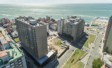 Venta departamento 4 ambientes a estrenar zona La Perla vista al mar con cochera
