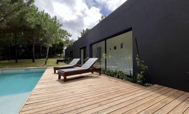 Casa en Alquiler - Barrio Residencial I Lote 87 de Costa Esmeralda - Alquiler Temporario