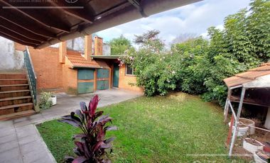 APTA A CREDITO!! BONITA CASA ESTILO AMERICANA DE 3 AMBIENTES EN UNA SOLA PLANTA!