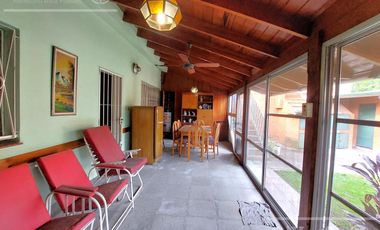 APTA A CREDITO!! BONITA CASA ESTILO AMERICANA DE 3 AMBIENTES EN UNA SOLA PLANTA!