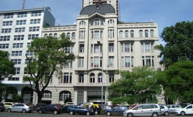 Edificio Columbus, Oficina en alquiler totalmente equipada lista para entrar