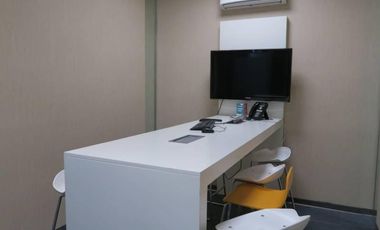 Edificio Columbus, Oficina en alquiler totalmente equipada lista para entrar