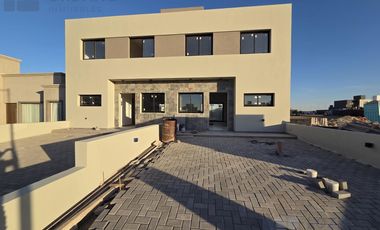 Casa en  DOCTA AVENIDA - MZA 96 LT 8