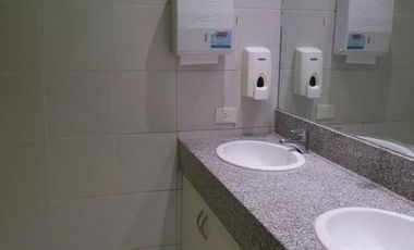 Oficina en alquiler en Puerto Madero en edificio de categoría