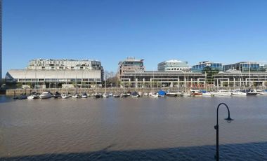Oficina en Alquiler con vista al rio en excelente estado lista para ocupar
