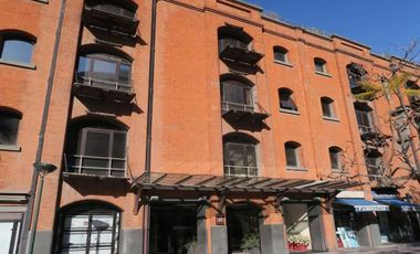 Oficina en Alquiler con vista al rio en excelente estado lista para ocupar