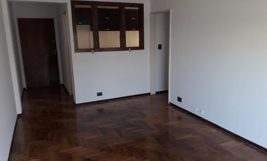 Departamento 3 ambientes. Excelente ubicación. Apto crédito.