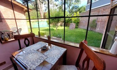 Casa (en PH) - Venta  - Villa Gesell - 4 Ambientes - Gas Natural