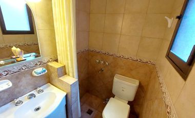 Casa (en PH) - Venta  - Villa Gesell - 4 Ambientes - Gas Natural