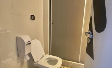 Impecable Oficina 100 m2 en zona Nuñez Belrgrano con Balcón - Seguridad y cochera