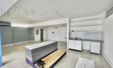 Impecable Oficina 100 m2 en zona Nuñez Belrgrano con Balcón - Seguridad y cochera