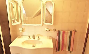 VENTA, CHALET EN EL CORAZÓN DE BARRIO PARQUE BERNAL