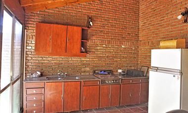 VENTA, CHALET EN EL CORAZÓN DE BARRIO PARQUE BERNAL