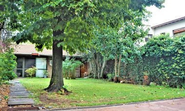 VENTA, CHALET EN EL CORAZÓN DE BARRIO PARQUE BERNAL
