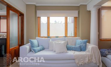 Casa en  Bernal - Venta