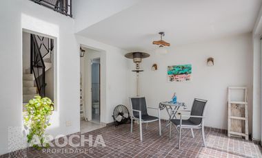Casa en  Bernal - Venta