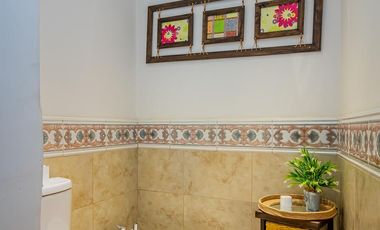 Casa en  Bernal - Venta