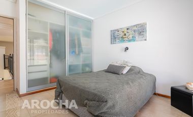 Casa en  Bernal - Venta