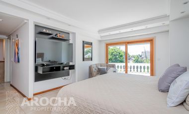 Casa en  Bernal - Venta