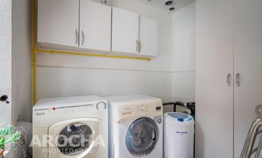 Casa en  Bernal - Venta