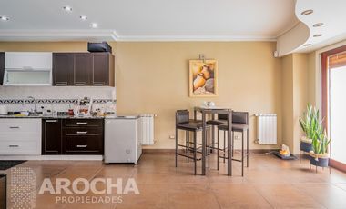 Casa en  Bernal - Venta