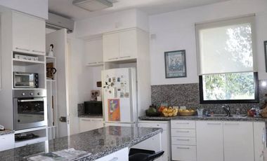 FEBRERO - Importante Casa en Alquiler Temporal en Santa Bárbara