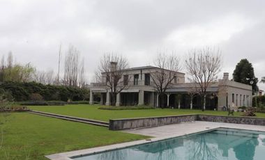 FEBRERO - Importante Casa en Alquiler Temporal en Santa Bárbara