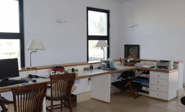 FEBRERO - Importante Casa en Alquiler Temporal en Santa Bárbara