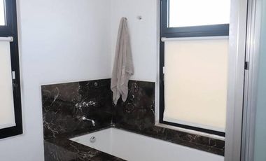 FEBRERO - Importante Casa en Alquiler Temporal en Santa Bárbara