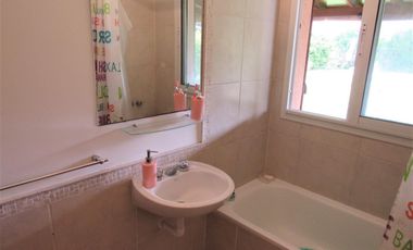 3 DORMITORIOS Y AREA DE SERVICIO. LOTE INTERNO.
