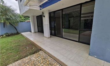 Venta de casa en Bosques de Espinar (Cristóbal), Colón GTA