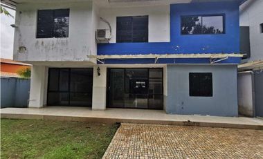 Venta de casa en Bosques de Espinar (Cristóbal), Colón GTA